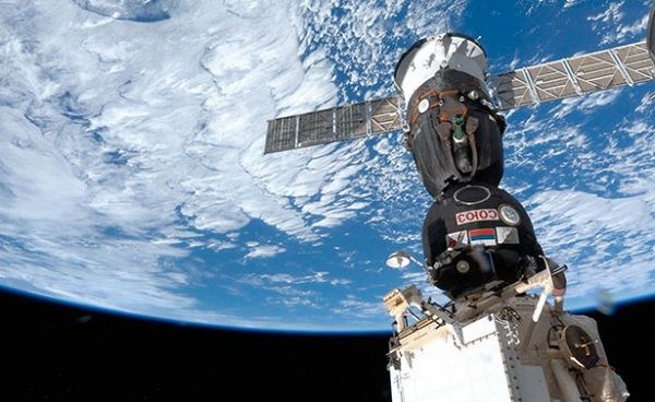 <br />
Шар в космосе под Новый год: Россия запустит сферический научный аппарат «Блиц-М»<br />
