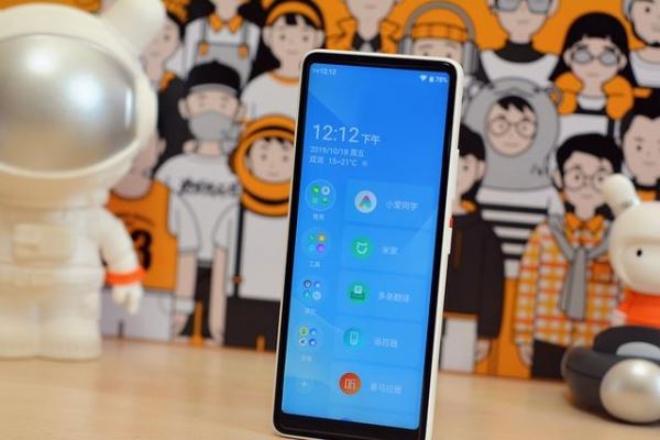 <br />
						Xiaomi Qin AI Assistant Pro: преемник популярного бюджетника с вытянутым экраном 22,5:9<br />
					